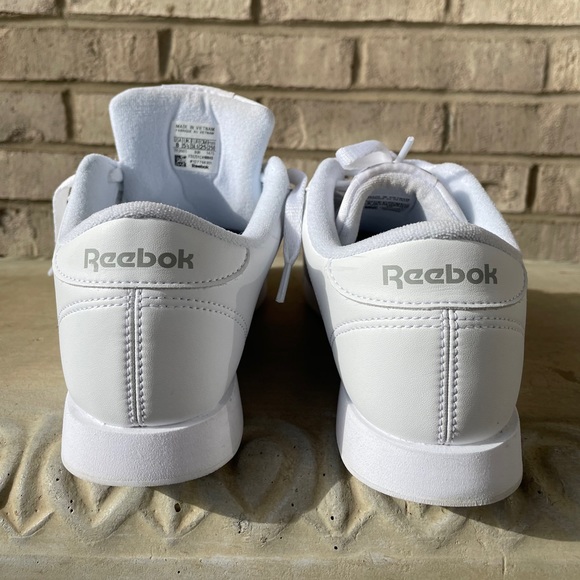 White Reebok sneakers - Picture 2 of 2